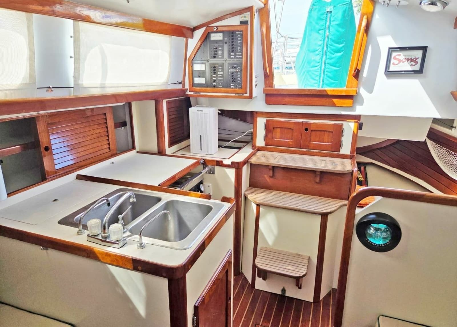 1981 Bristol Sloop - Photo 9