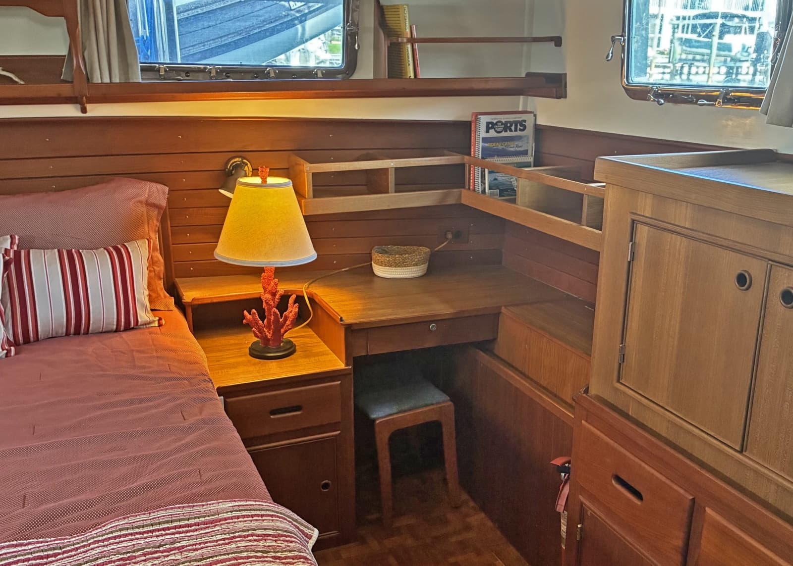1991 Grand Banks Motoryacht - Photo 21