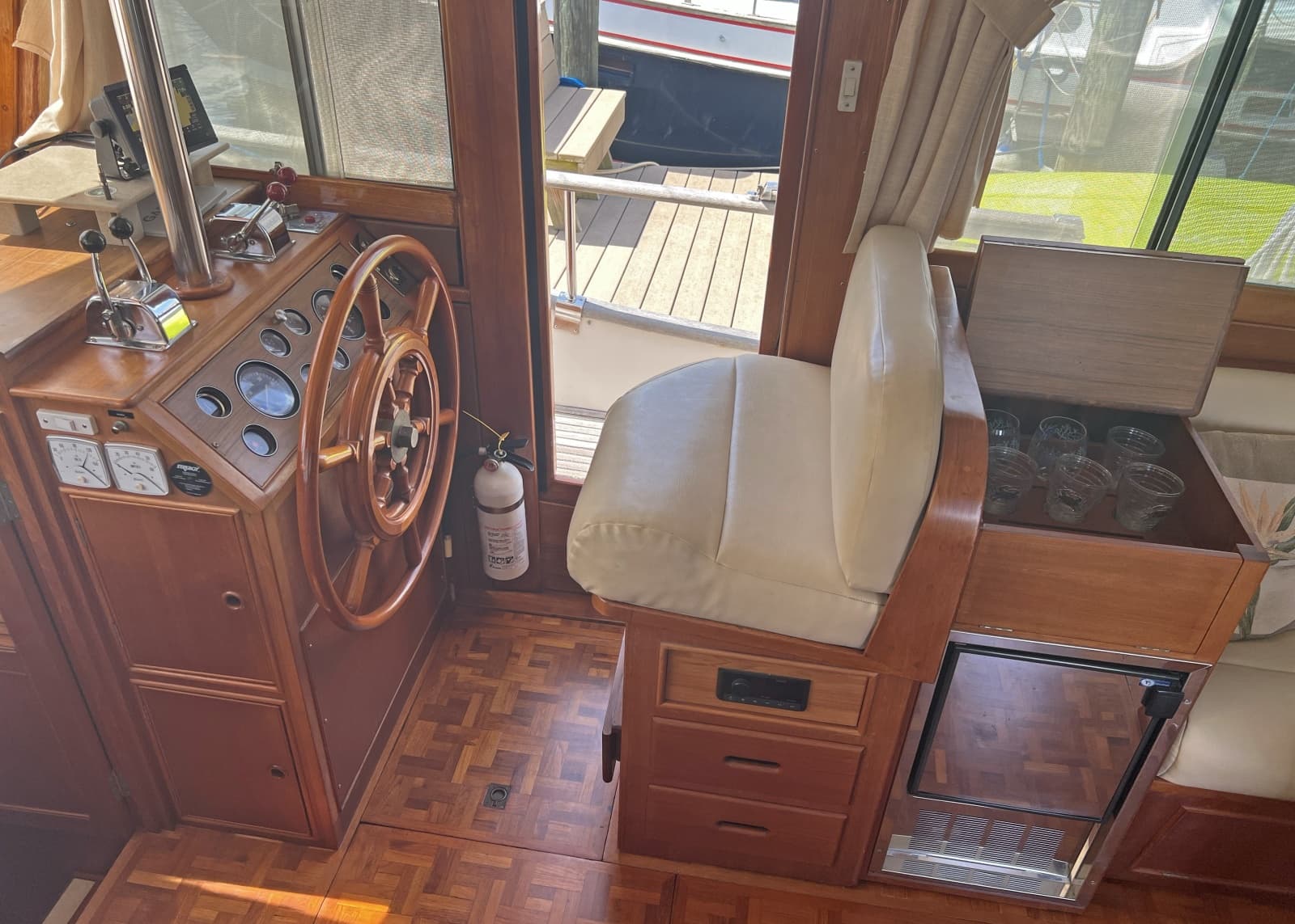 1991 Grand Banks Motoryacht - Photo 11