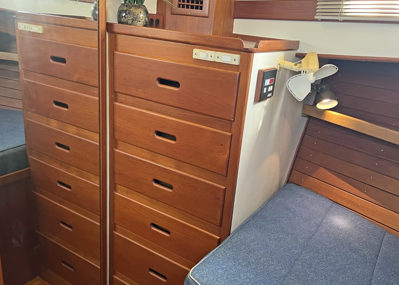 1991 Grand Banks Motoryacht - Photo 16