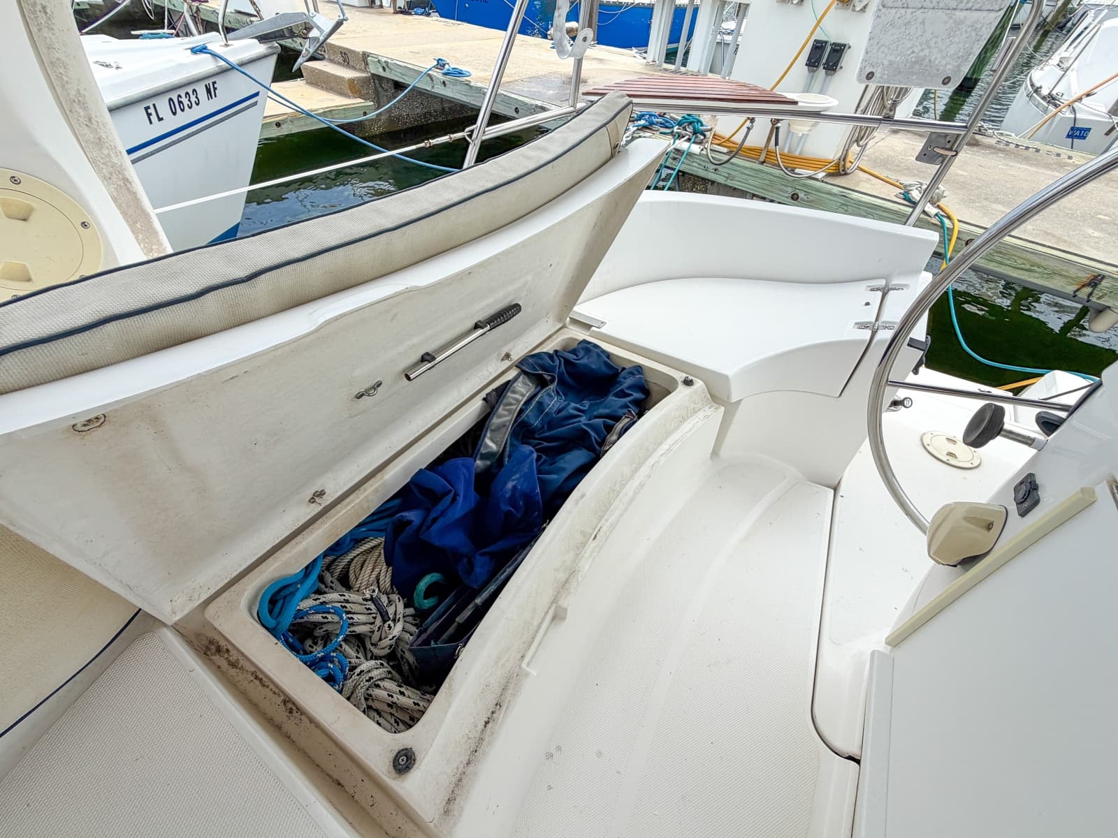 1999 Hunter 310 - Photo 48