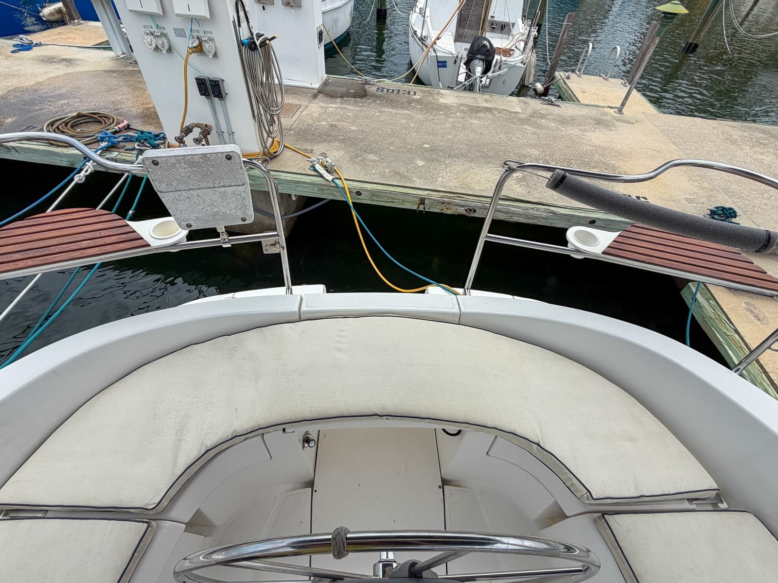 1999 Hunter 310 - Photo 46