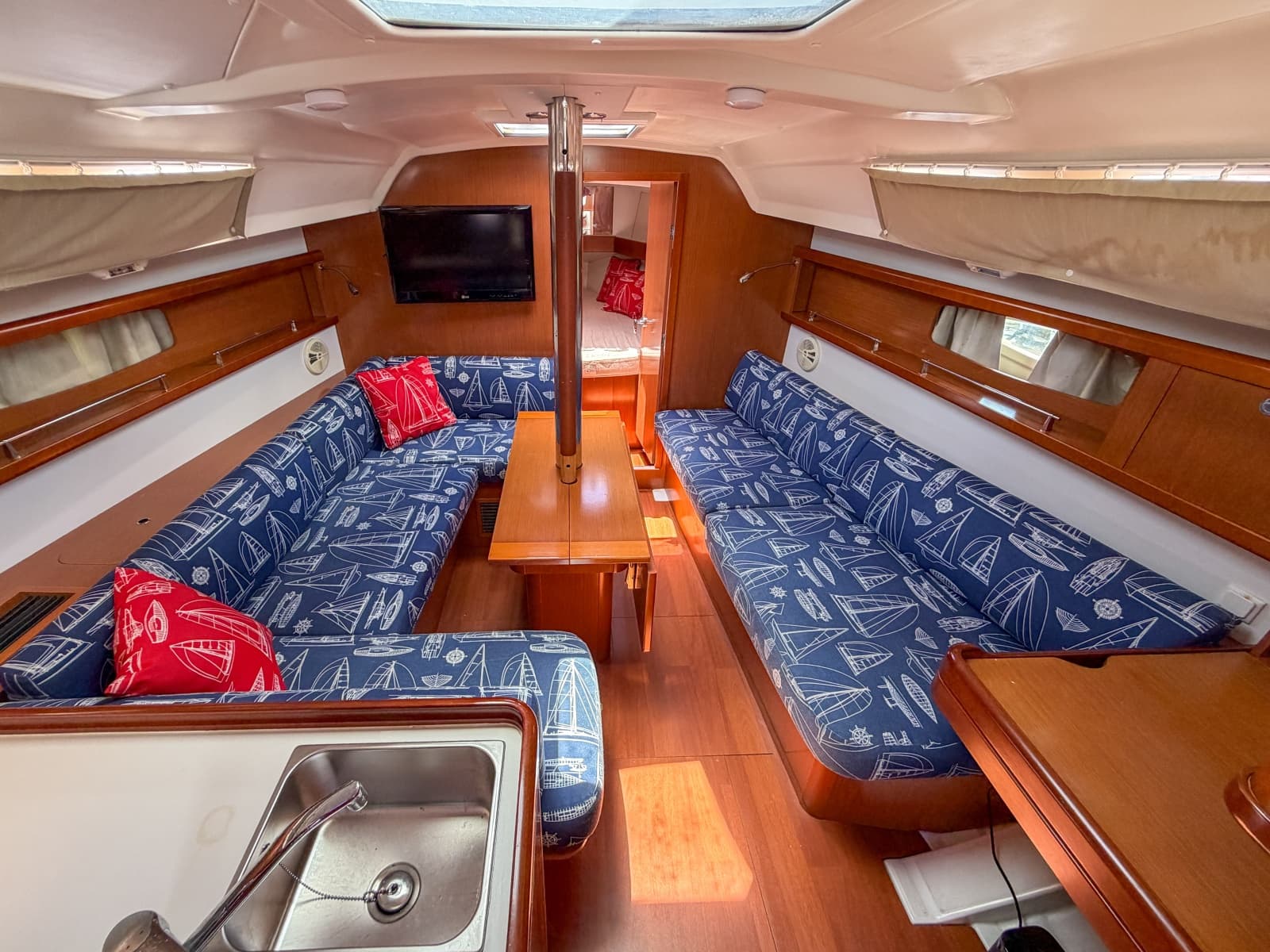 2011 Beneteau Oceanis 34 - Photo 5