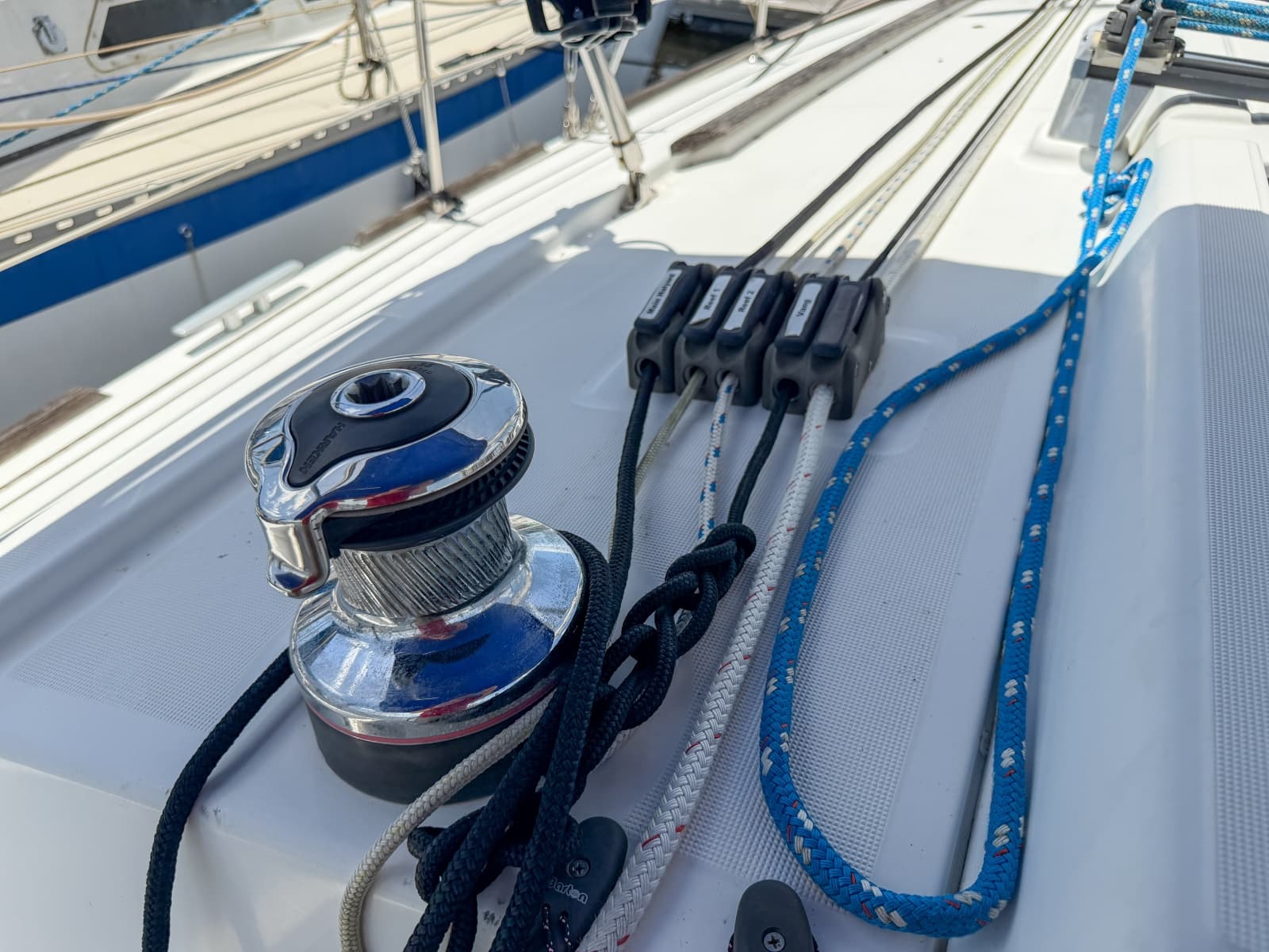 2011 Beneteau Oceanis 34 - Photo 38