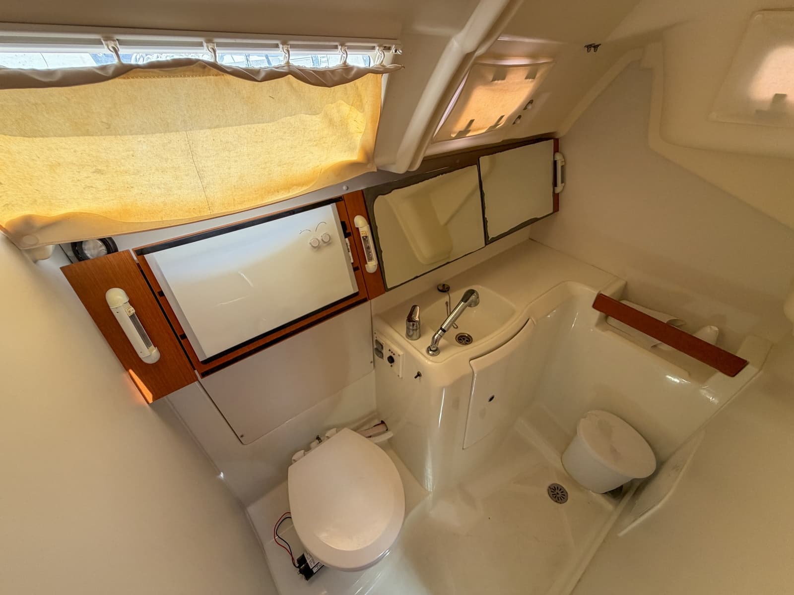 2011 Beneteau Oceanis 34 - Photo 18