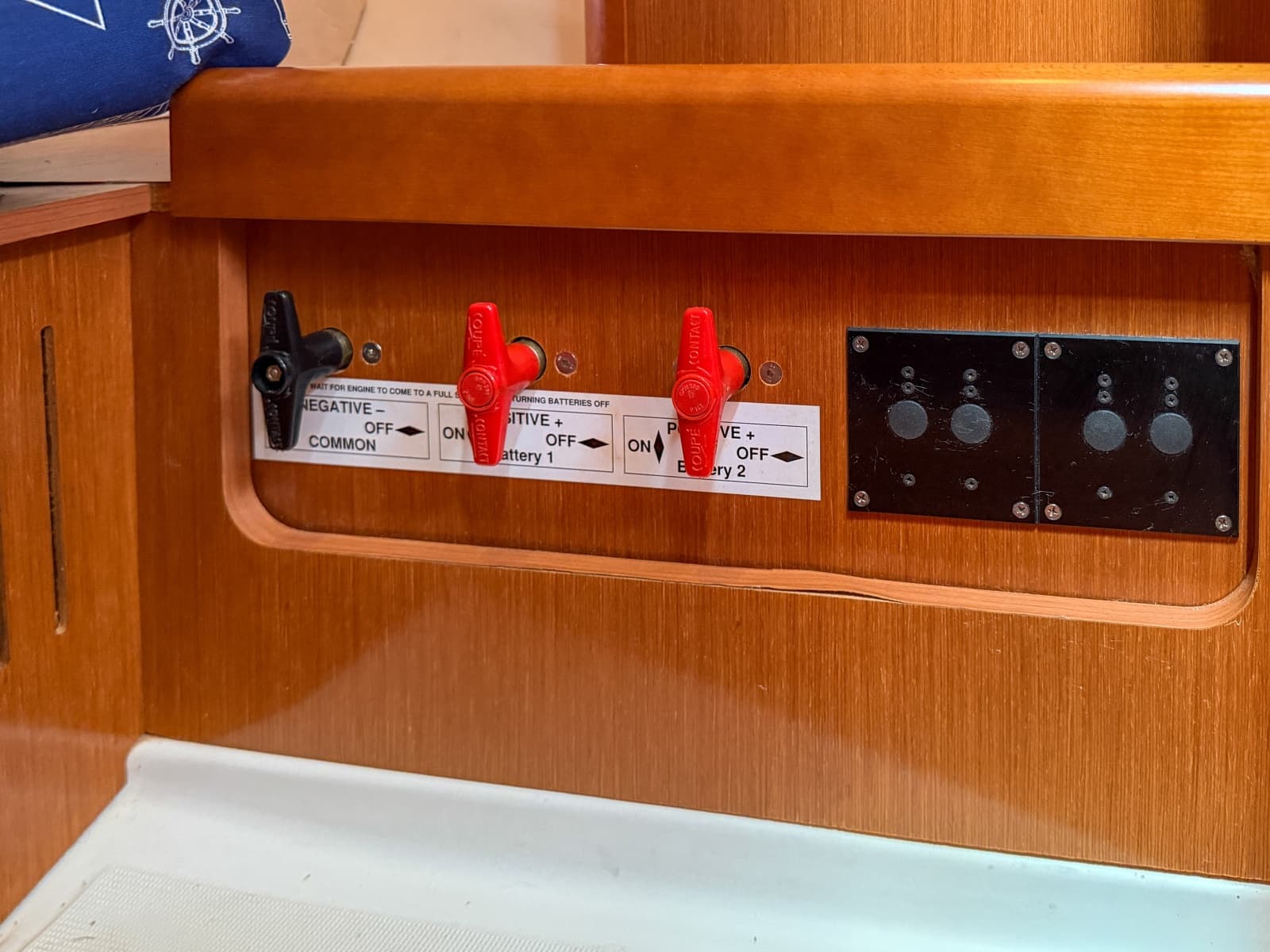 2011 Beneteau Oceanis 34 - Photo 26