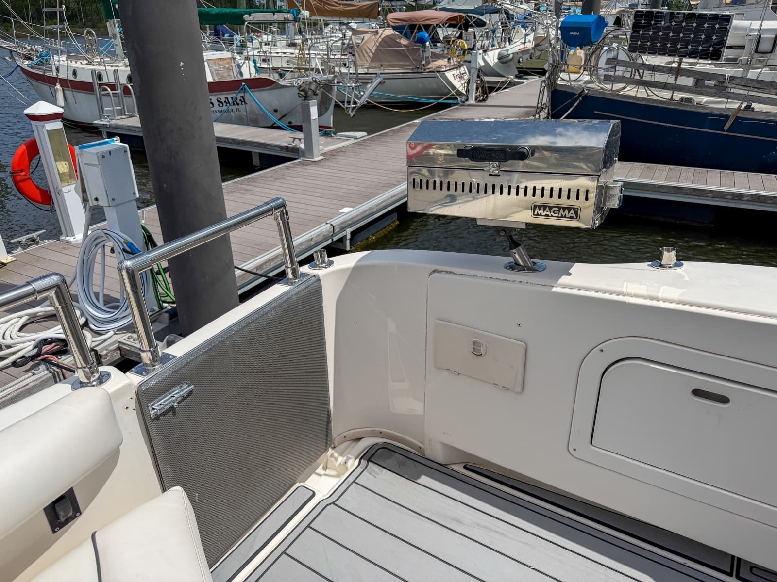 1997 Sea Ray 450 Sundancer - Photo 39
