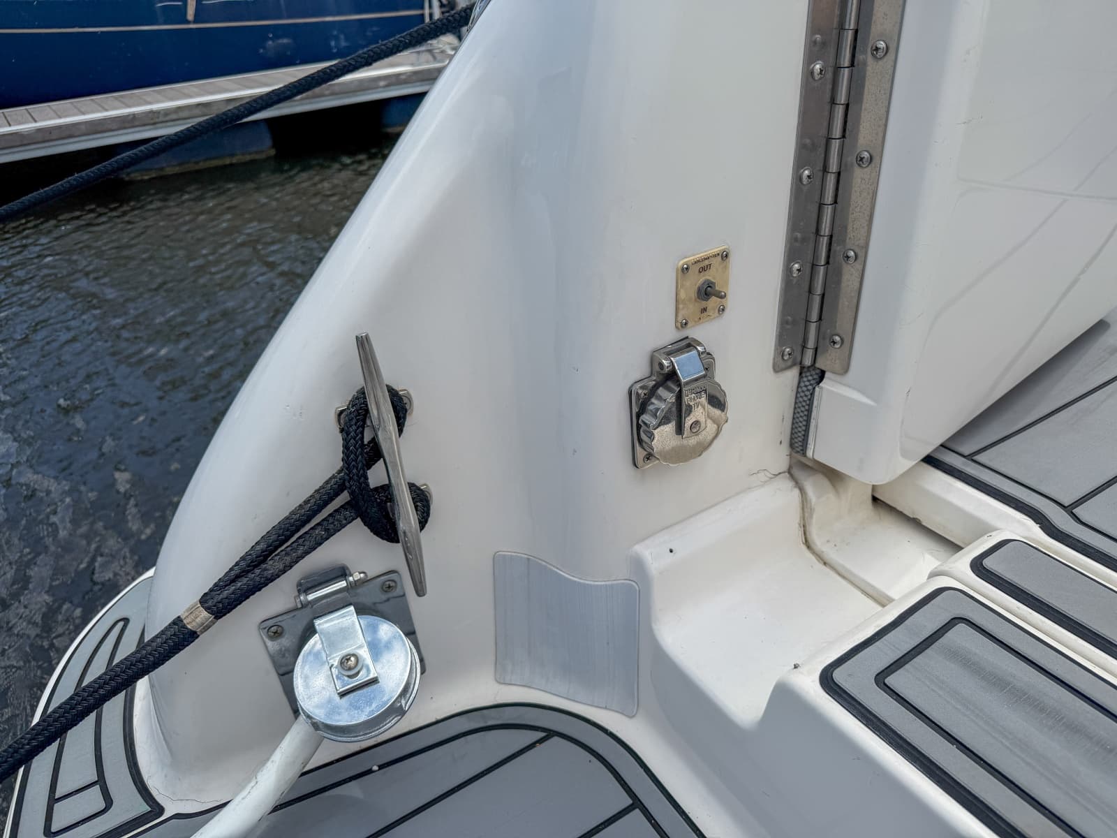 1997 Sea Ray 450 Sundancer - Photo 40