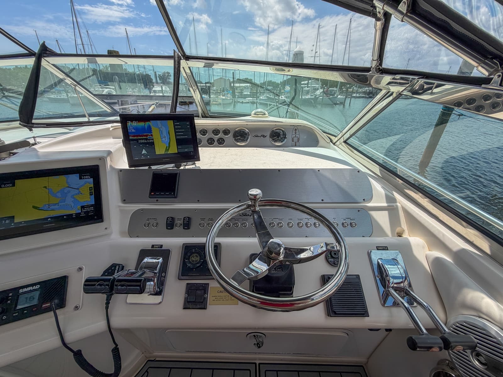 1997 Sea Ray 450 Sundancer - Photo 24