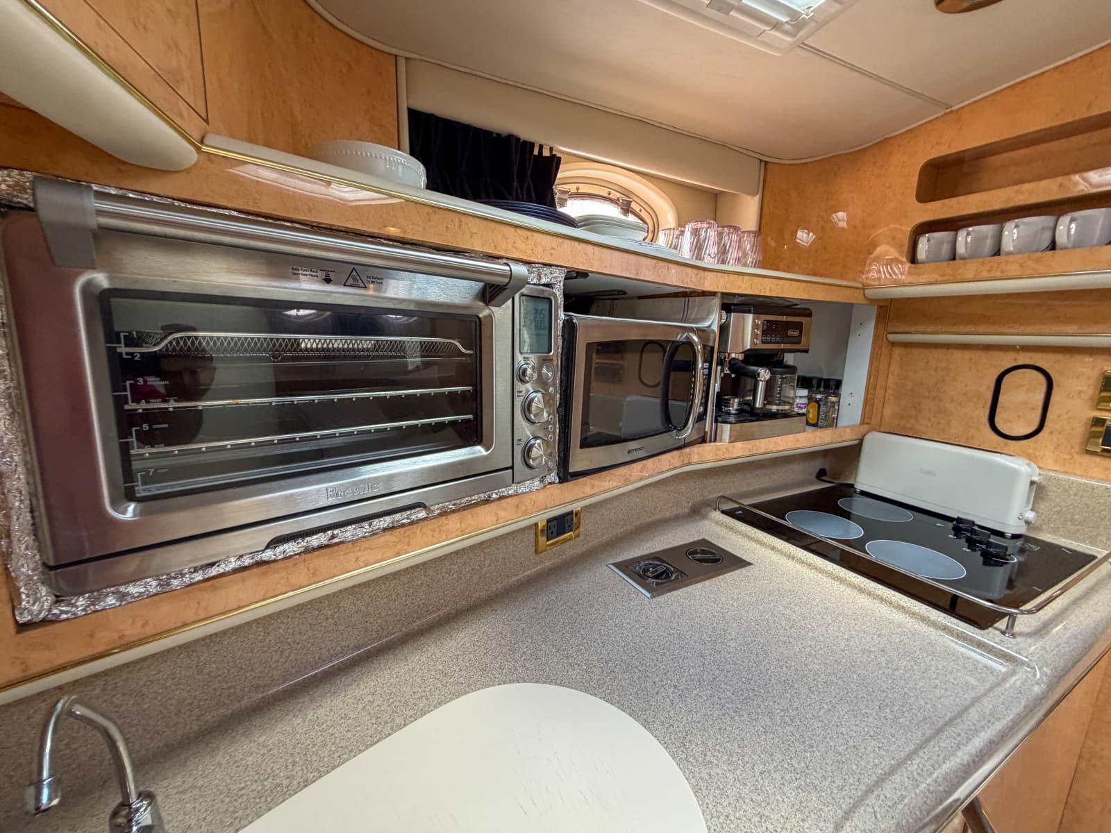 1997 Sea Ray 450 Sundancer - Photo 8
