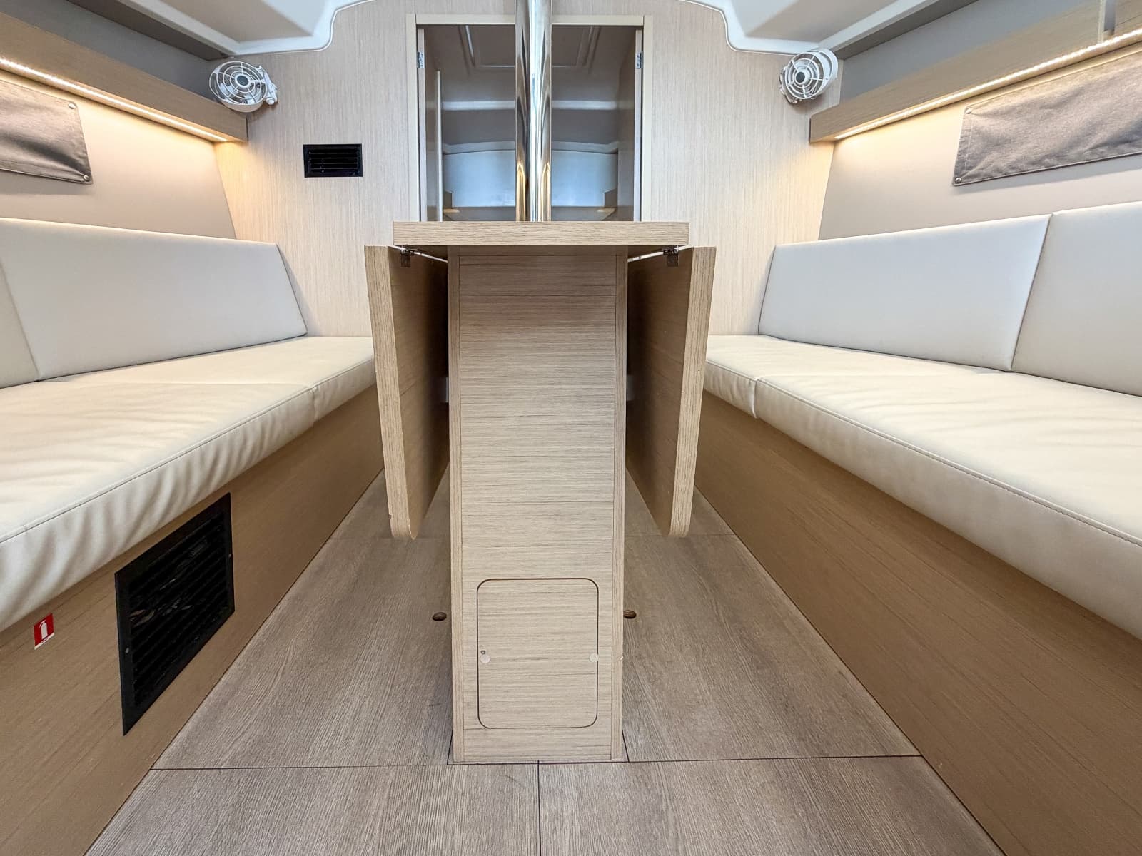 2024 Beneteau 34.1 - Photo 18