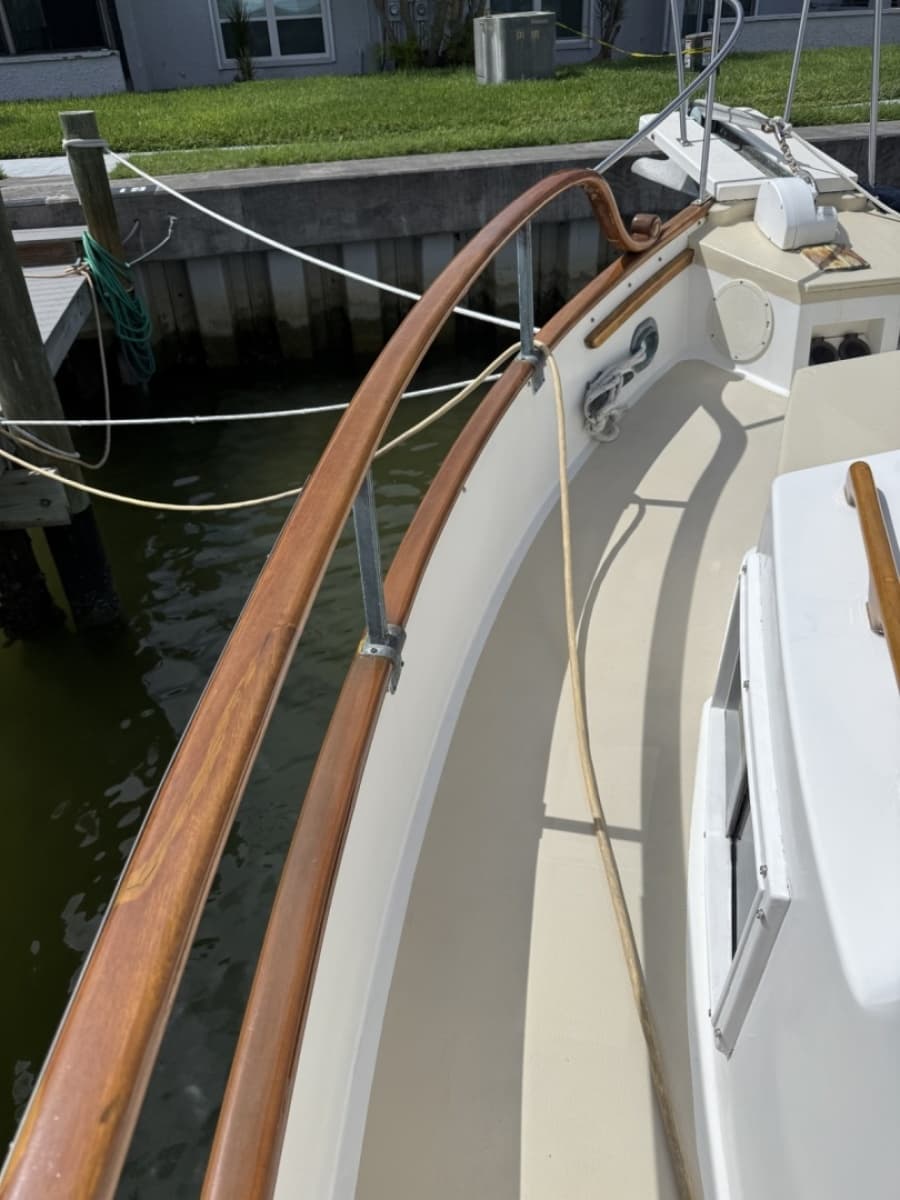 1985 Grand Banks 36 Classic - Photo 14