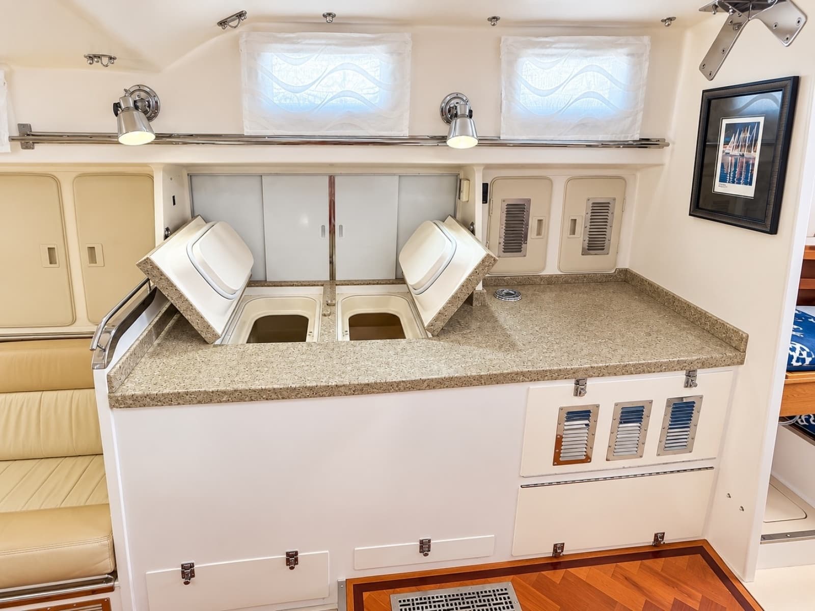 2011 Reliance 44 - Photo 12