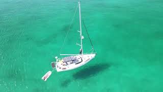 2007 Hunter 45 Center Cockpit Drone Video