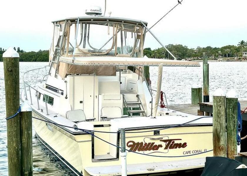 2004 Albin Command Bridge