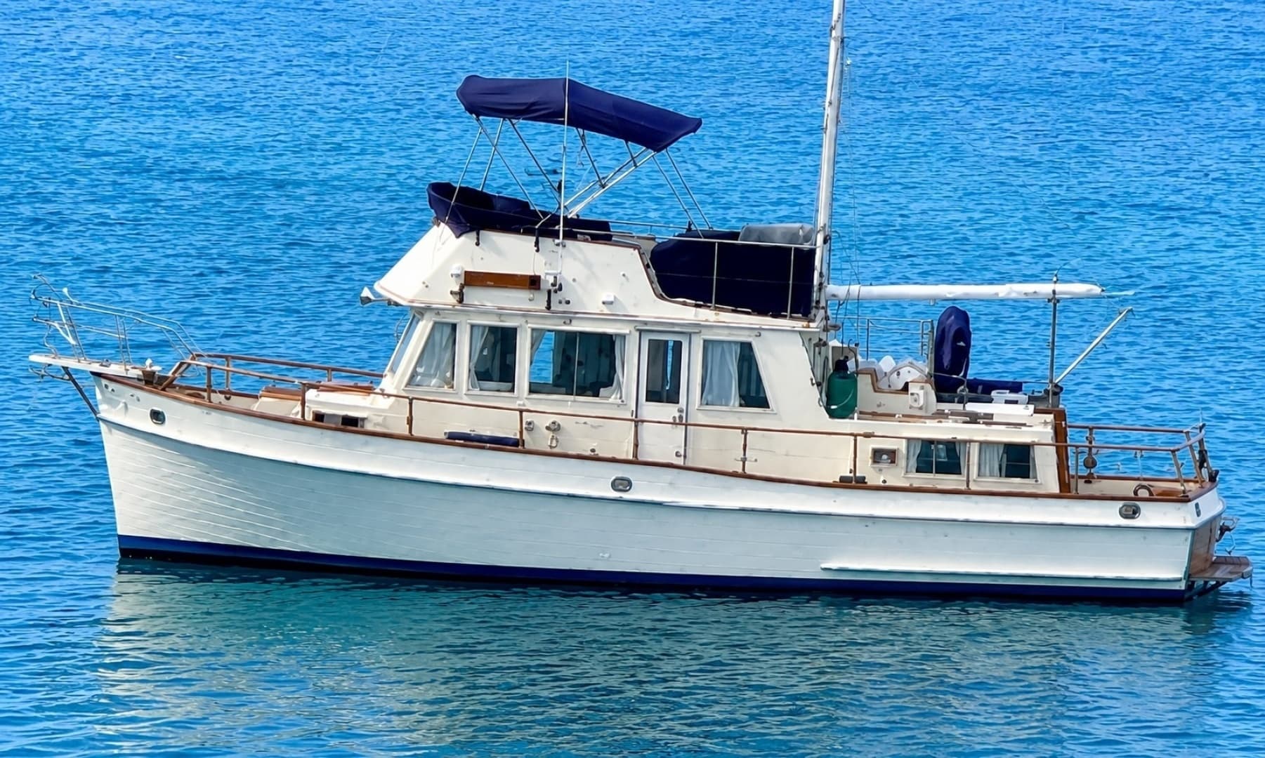 36' Grand Banks Classic: Ideal Great Loop Cruiser